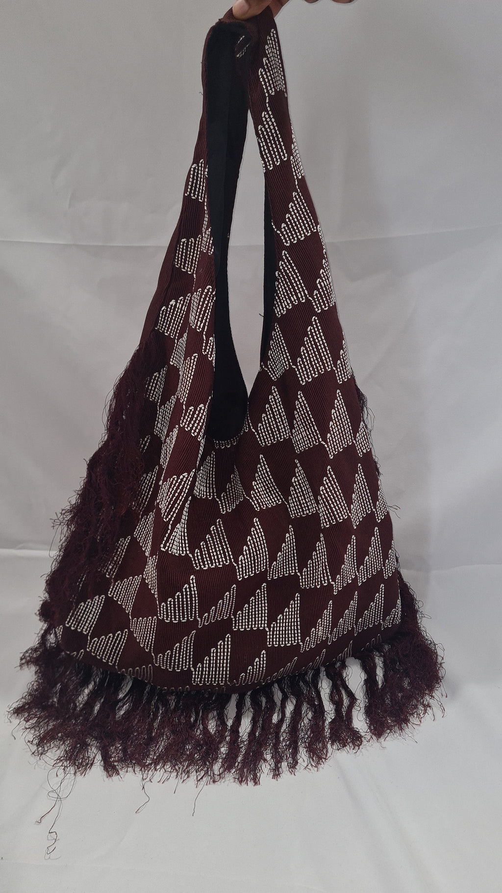 Aso-oke hobo